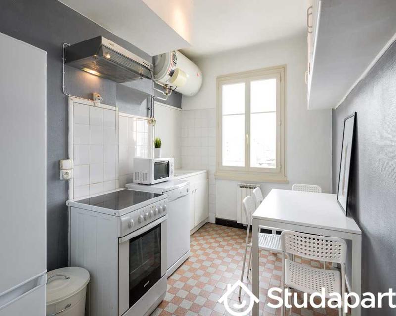 Chambre - 50 m² - 1 pièce