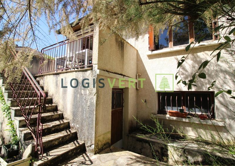 Maison - 122 m² - 7 pièces