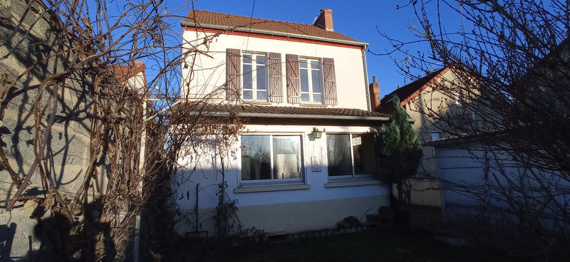 Maison - 99 m² - 5 pièces