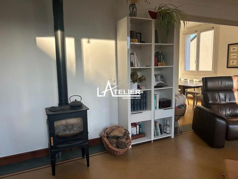 Maison - 181 m² - 7 pièces