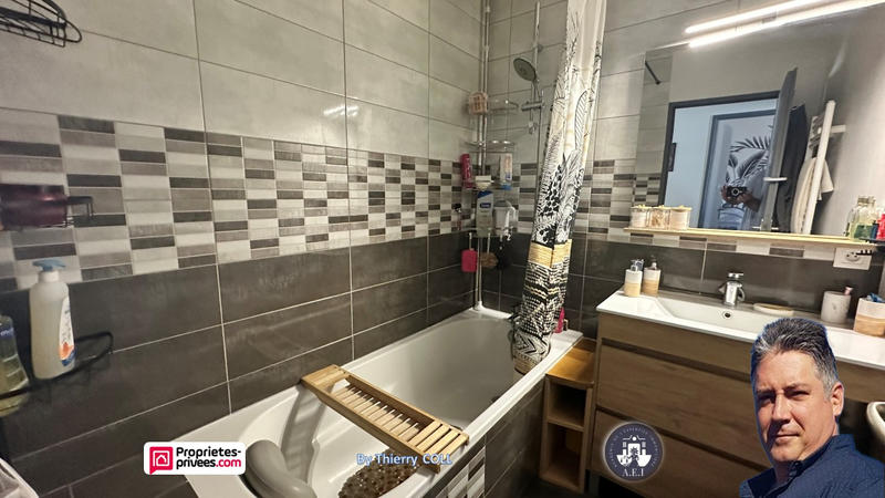 Maison - 92 m² - 5 pièces