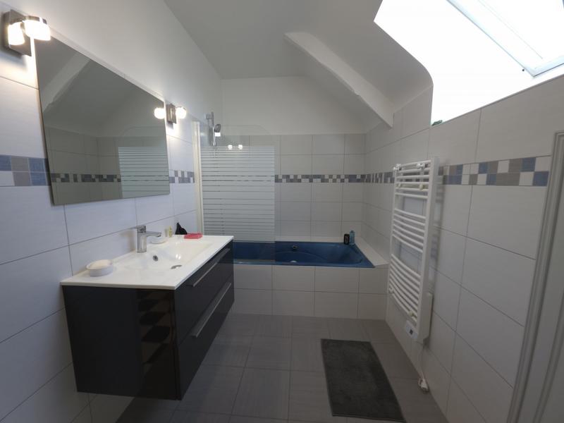 Maison - 157 m² - 7 pièces