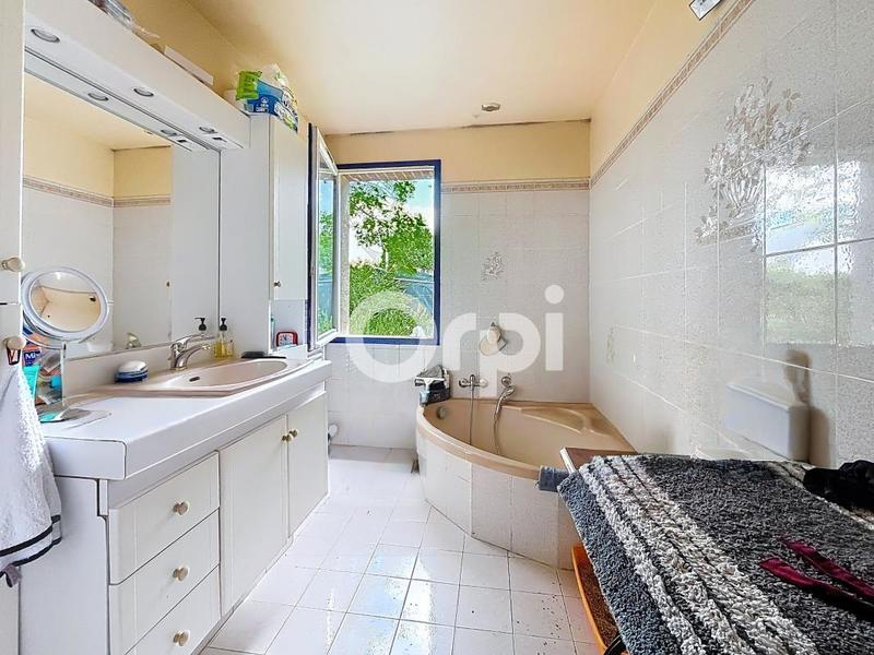 Maison - 134 m² - 6 pièces