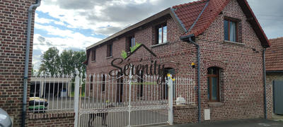 Maison - 122 m² - 5 pièces