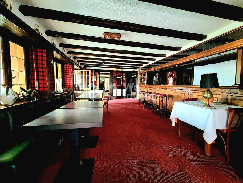 Immeuble - 2 086 m² - 4 pièces