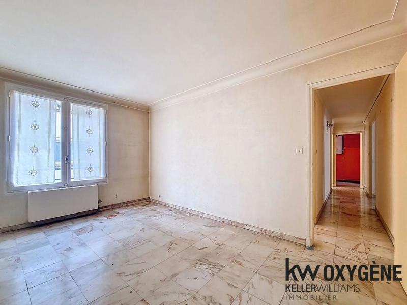 Appartement - 104 m² - 4 pièces