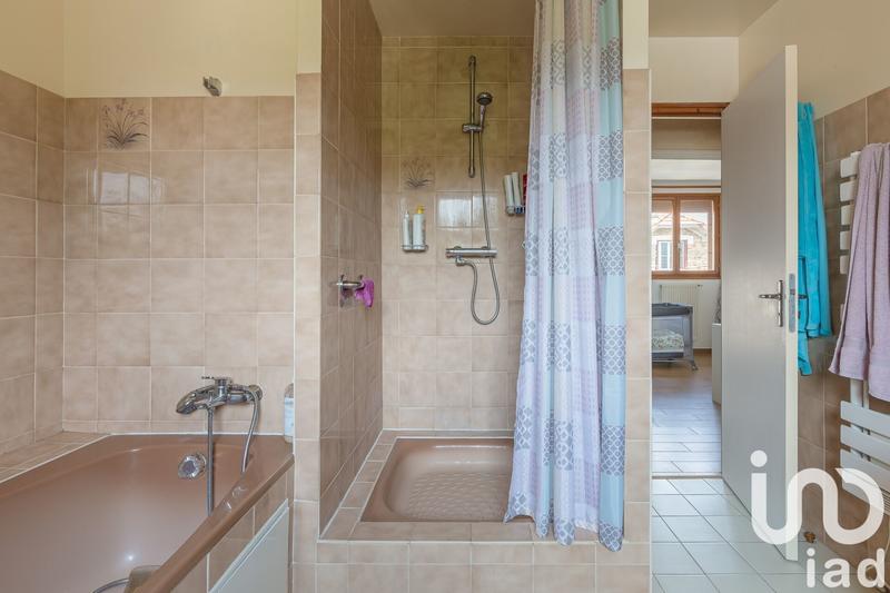 Maison - 140 m² - 5 pièces