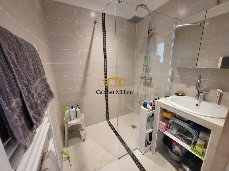 Appartement - 64 m² - 3 pièces