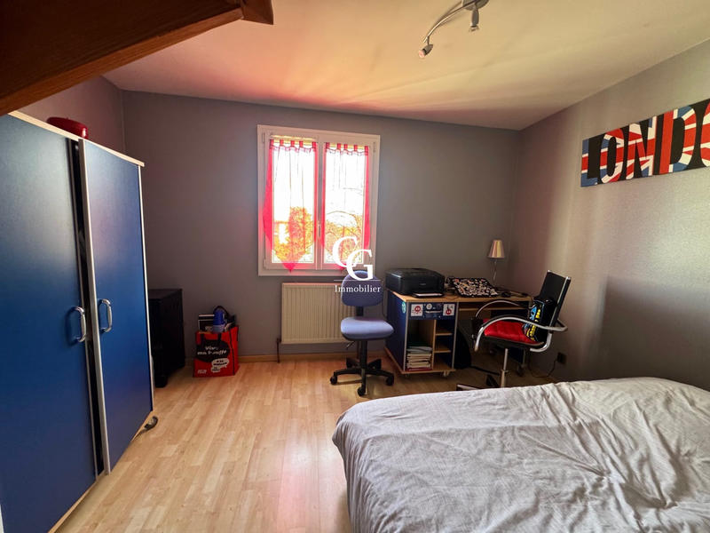 Maison - 99 m² - 5 pièces