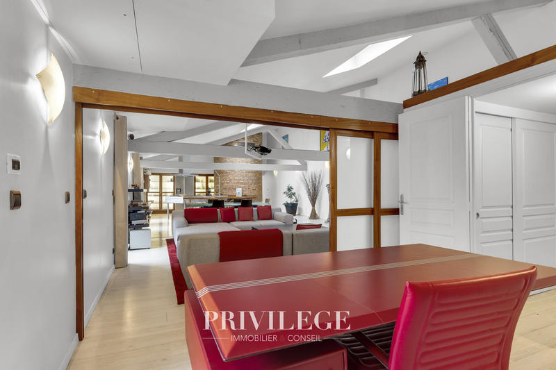 Appartement - 160 m² - 4 pièces