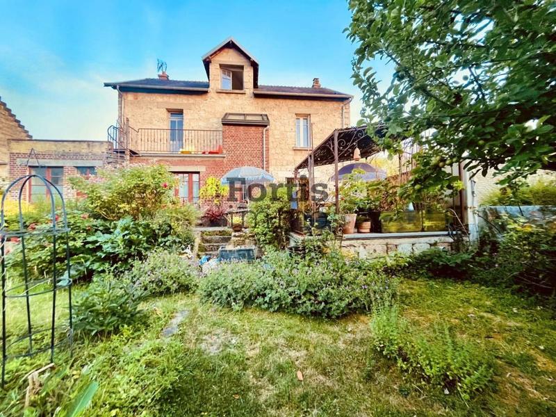 Château - 150 m² - 5 pièces