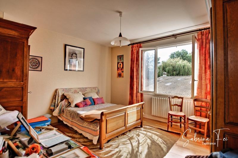 Propriété - 245 m² - 7 pièces