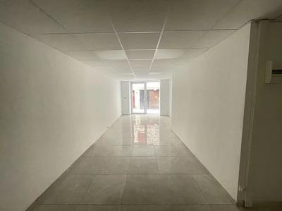 Local commercial - 32 m² - 1 pièce