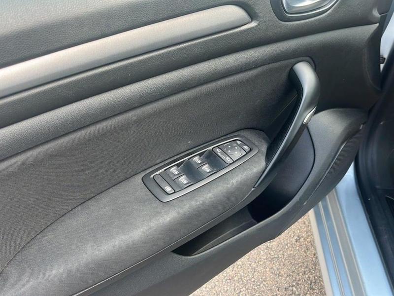 Renault Mégane IV Berline Blue dCi 115 - 21n Business