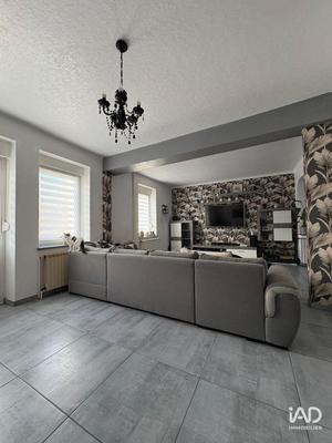 Maison - 211 m² - 6 pièces