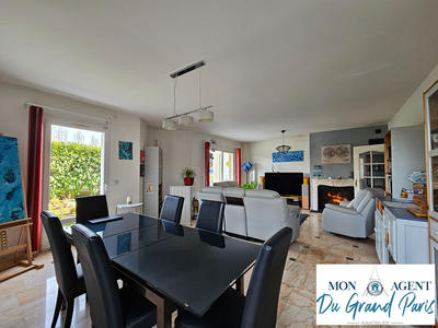 Maison - 175 m² - 8 pièces