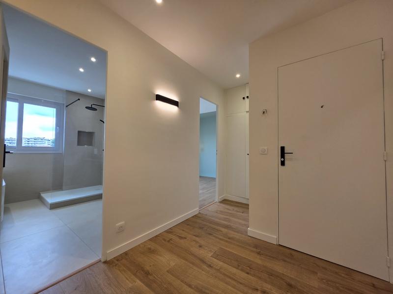 Appartement - 101 m² - 4 pièces