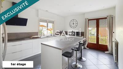 Maison - 210 m² - 6 pièces