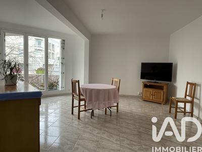 Appartement - 81 m² - 4 pièces