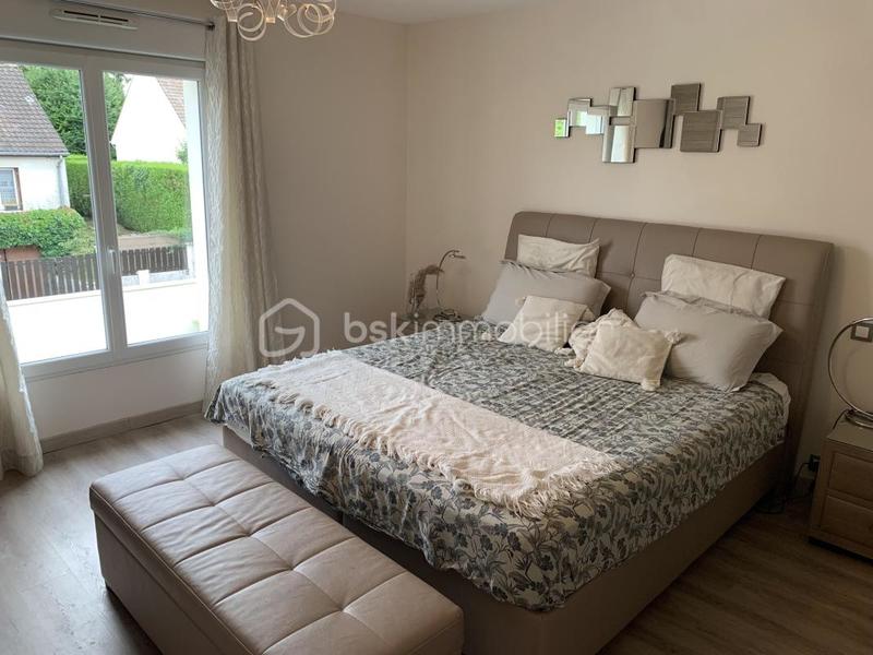 Maison traditionnelle - 159 m² - 6 pièces