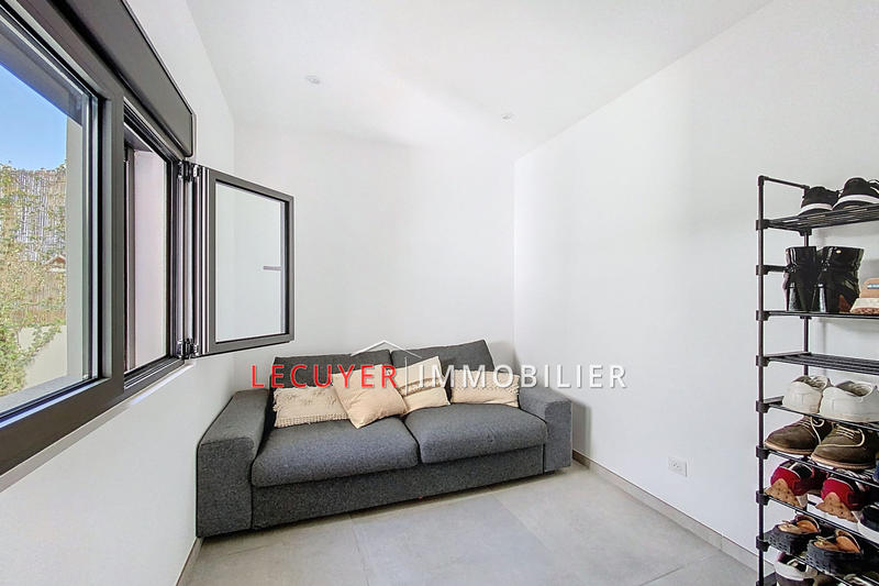 Maison - 104 m² - 4 pièces