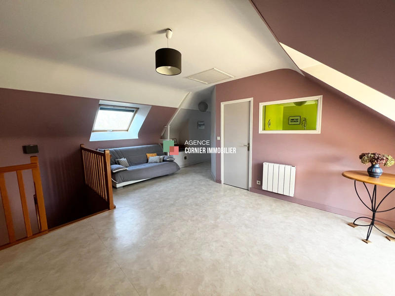 Maison - 210 m² - 8 pièces