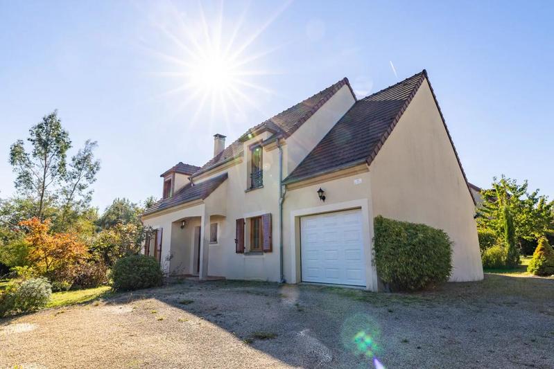 Maison - 195 m² - 6 pièces
