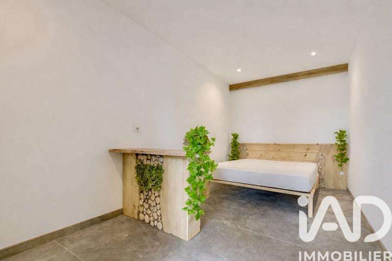 Maison - 140 m² - 9 pièces