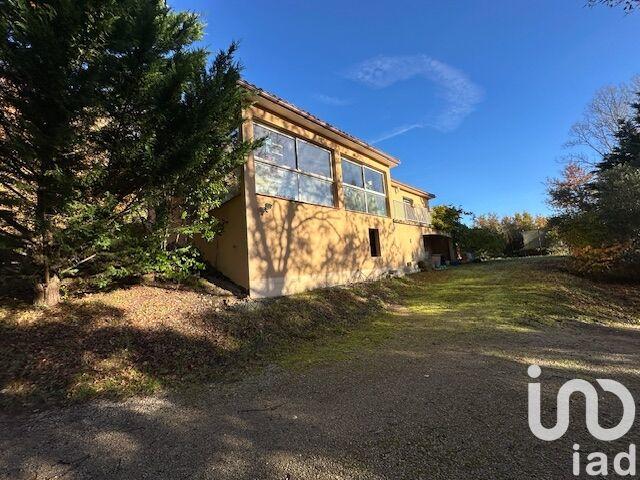 Maison - 137 m² - 5 pièces