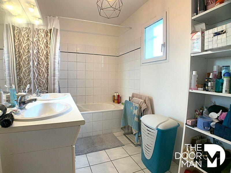 Maison - 97 m² - 4 pièces