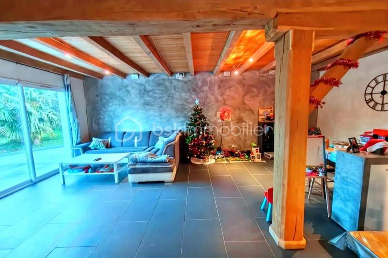 Maison - 160 m² - 6 pièces