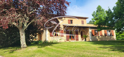 Maison ancienne - 290 m² - 8 pièces