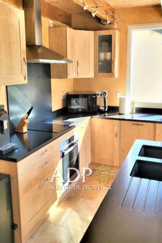 Maison - 200 m² - 5 pièces