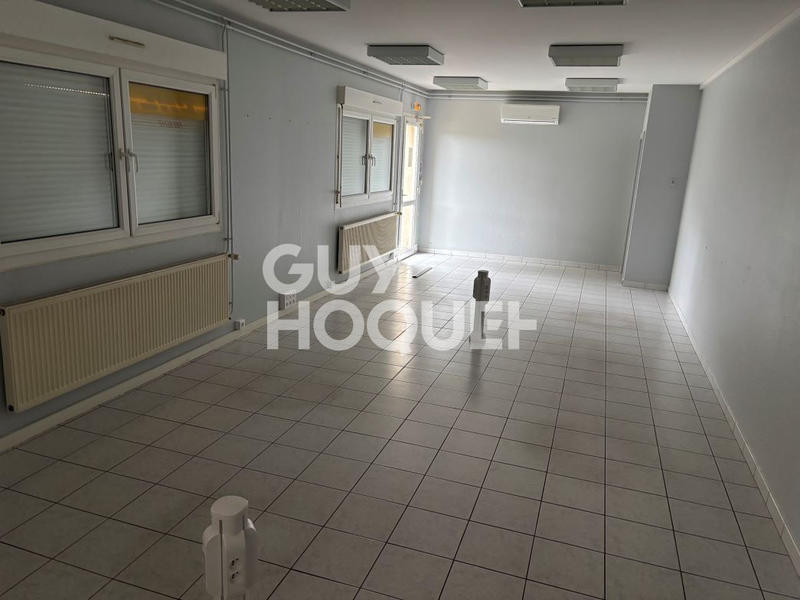 Local commercial - 388 m² - 7 pièces