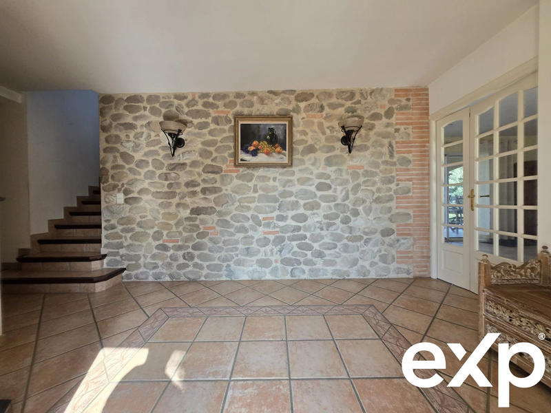 Villa - 240 m² - 6 pièces