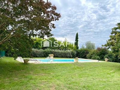 Maison - 141 m² - 4 pièces