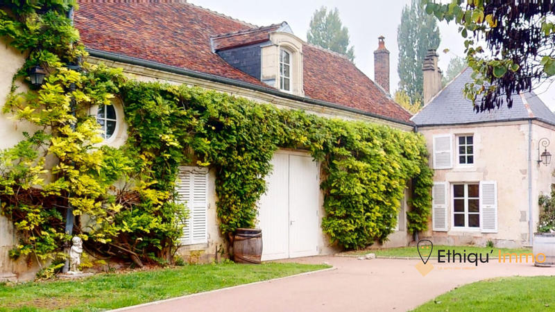 Manoir - 347 m² - 6 pièces