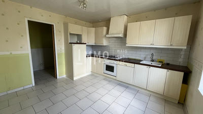 Maison traditionnelle - 70 m² - 4 pièces