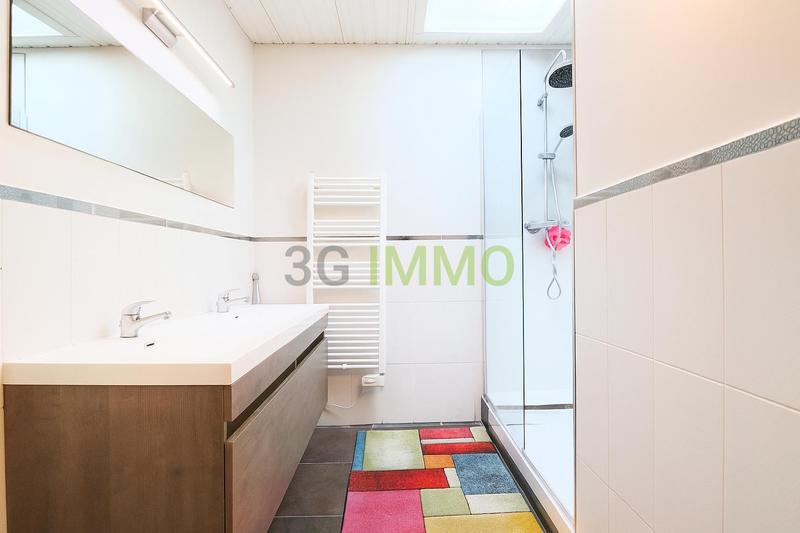 Appartement - 92 m² - 4 pièces