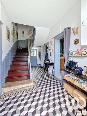 Maison - 197 m² - 9 pièces