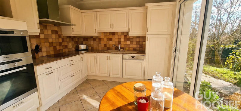 Maison - 101 m² - 6 pièces