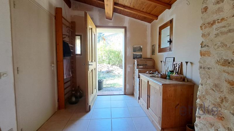 Maison - 210 m² - 7 pièces