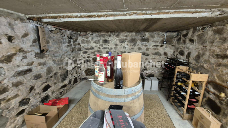 Maison - 227 m² - 5 pièces