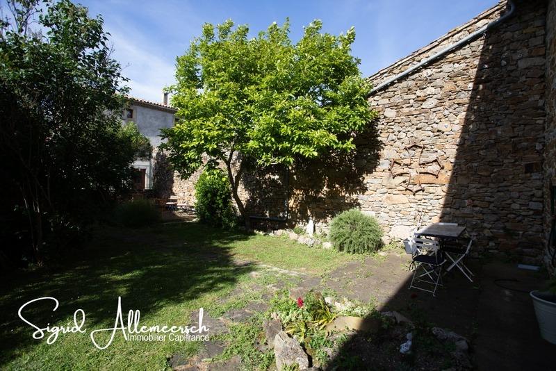 Maison - 227 m² - 7 pièces