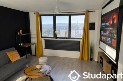 Chambre - 15 m² - 1 pièce