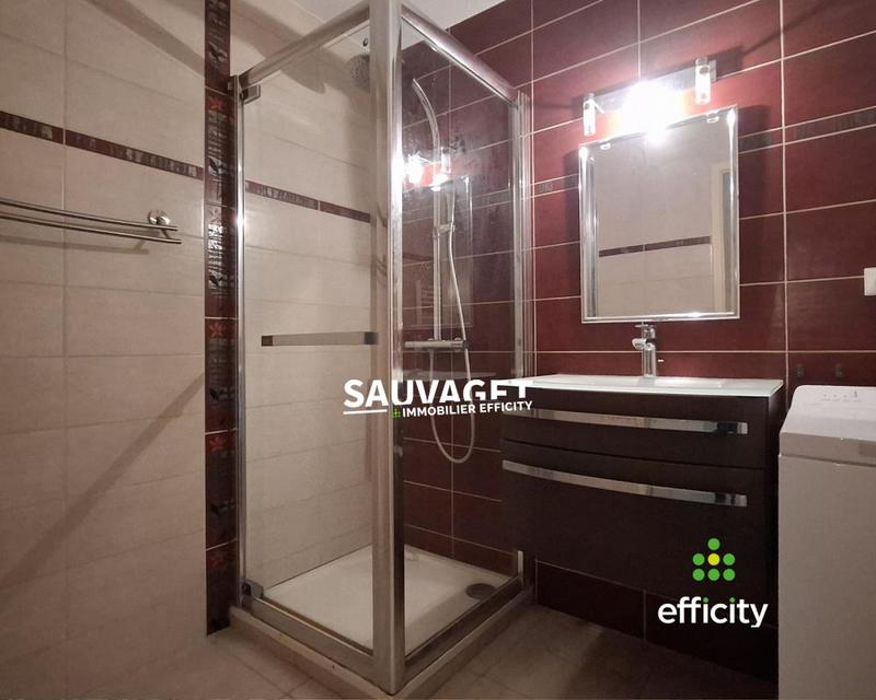 Appartement ancien - 101 m² - 3 pièces