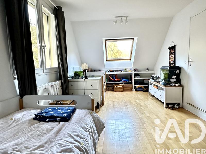 Maison - 181 m² - 8 pièces