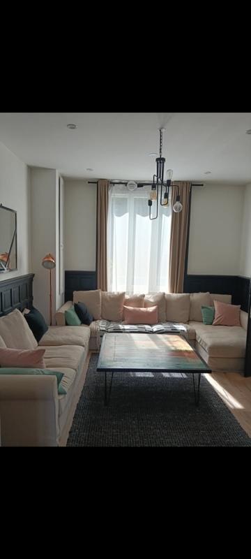 Maison - 180 m² - 8 pièces