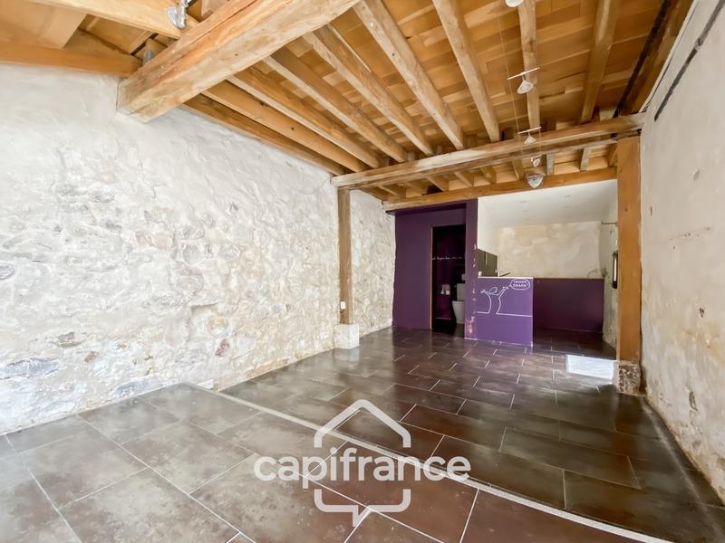 Maison - 223 m² - 8 pièces