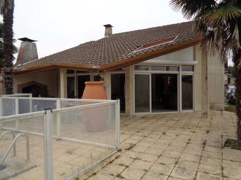 Villa - 183 m² - 6 pièces
